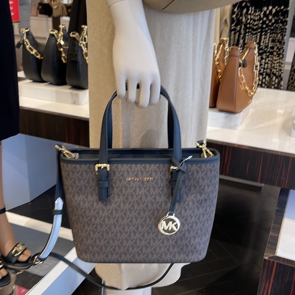 MICHAEL KORS 
Jet Set Travel Extra-Small Logo Top-Zip Tote Bag
BROWN/Back 
NWT - Picture 16 of 16